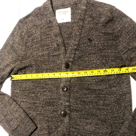 Abercrombie & Fitch soft cardigan - Picture 2 of 5